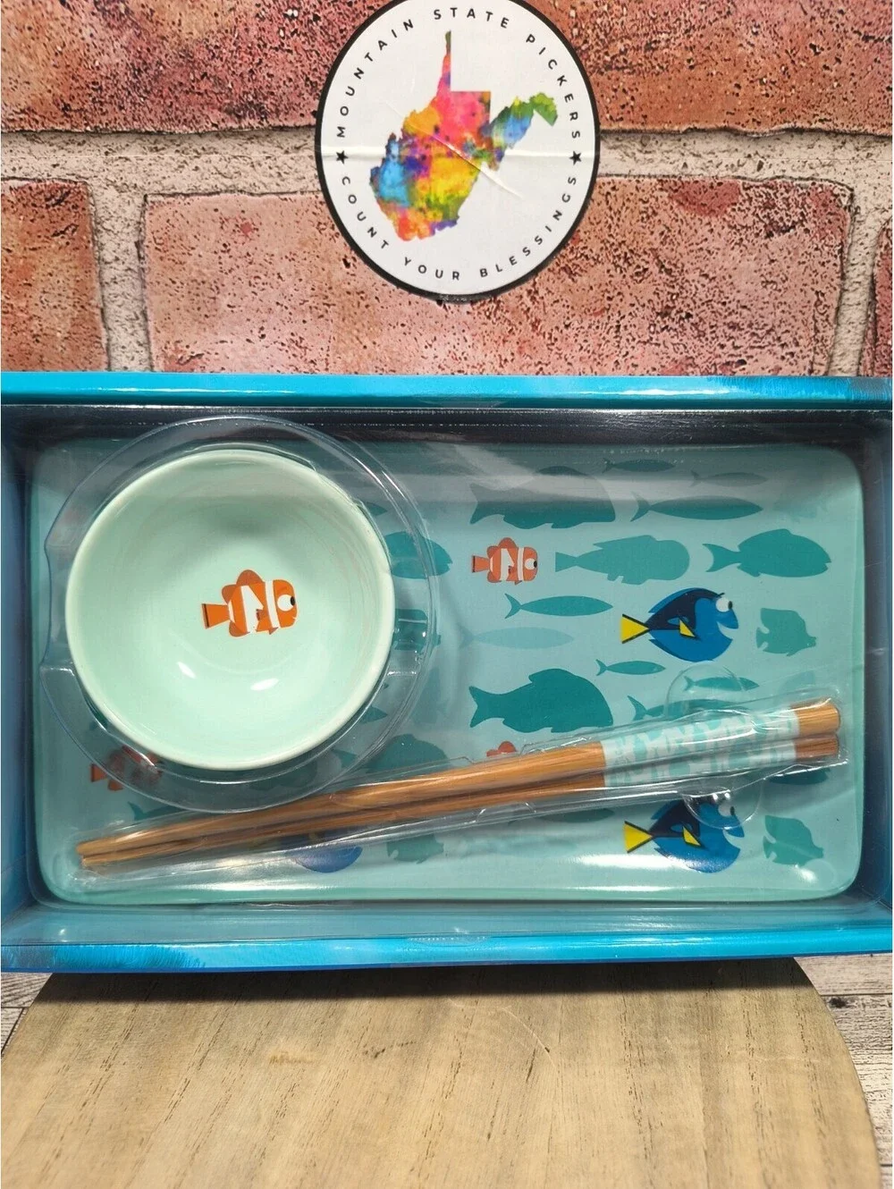 Silver Buffalo Disney Pixar Finding Nemo 3 Piece Ceramic Sushi Set New Sealed